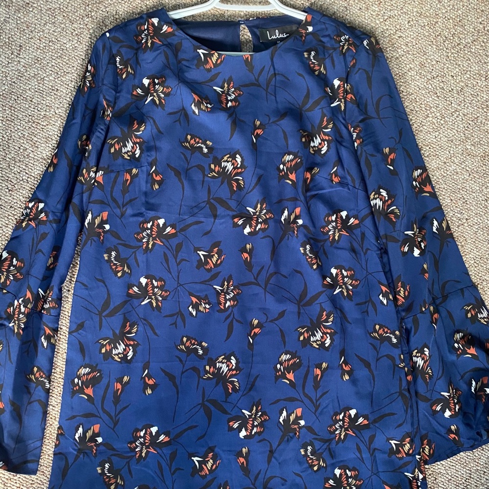 Lulu’s long sleeved navy blue floral printed dress